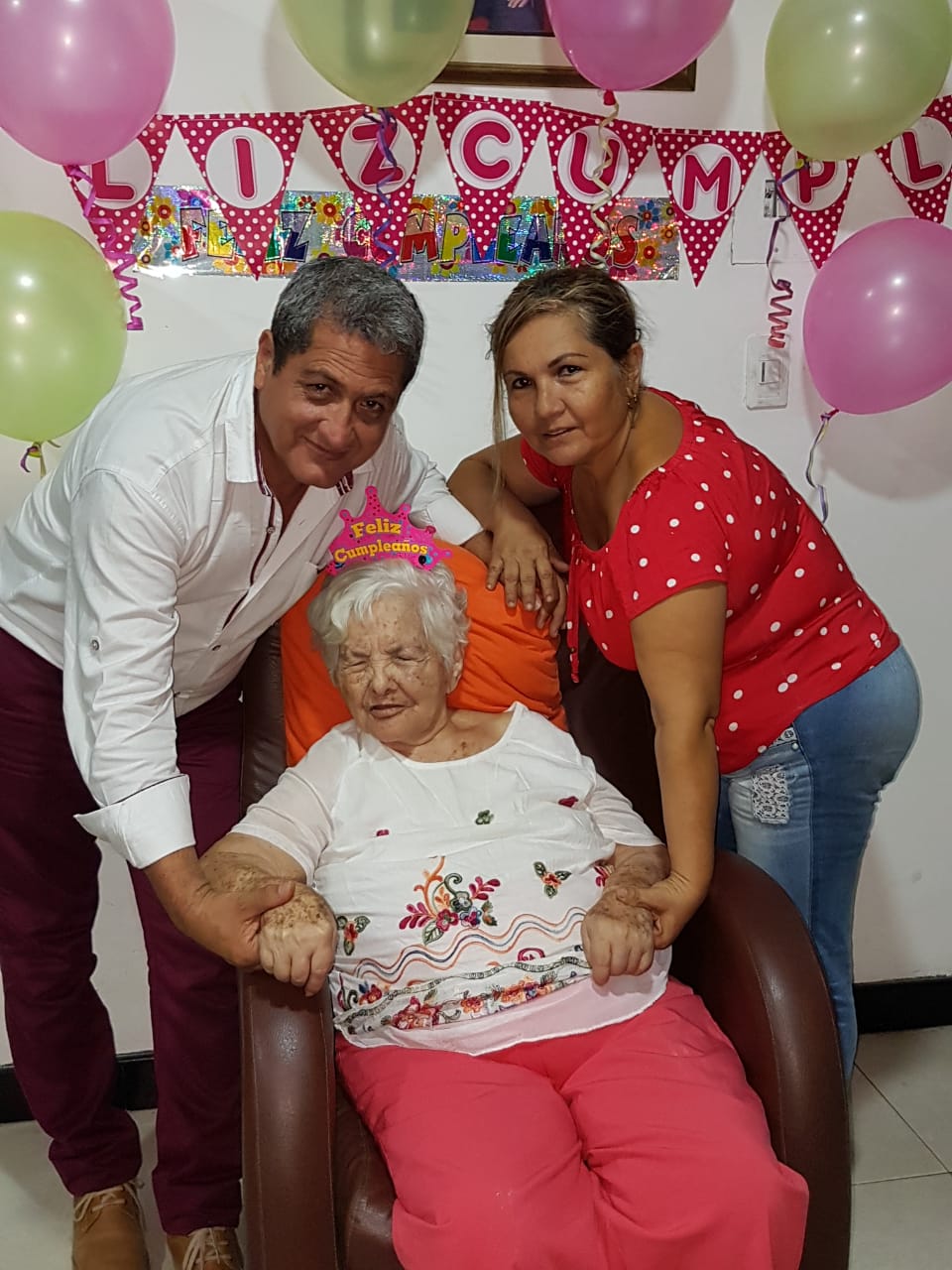 Ramón Osorio, Mercedes Mejía Fernández y Amparo Fernández Lozano.